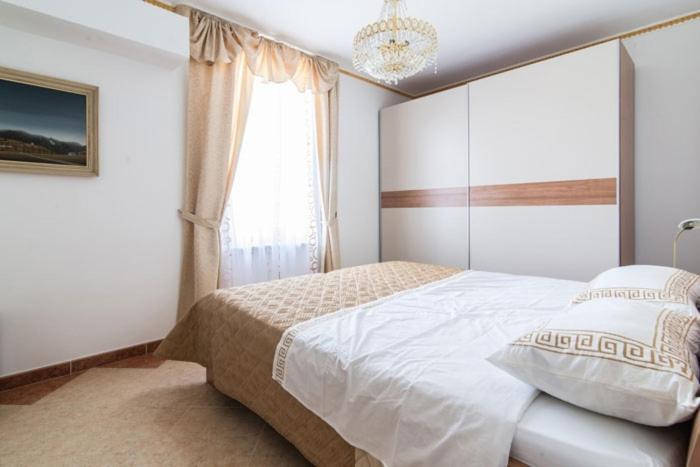 Bungalow Leo Савудрія Екстер'єр фото