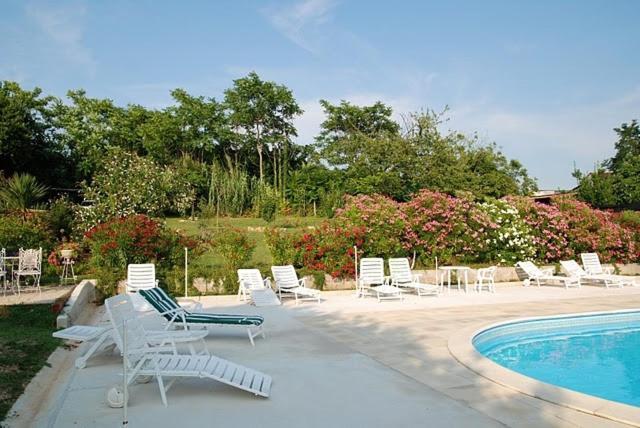 Bungalow Leo Савудрія Екстер'єр фото
